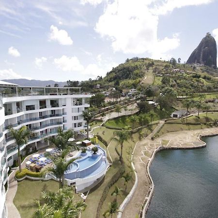 Hotel Los Recuerdos Guatapé エクステリア 写真 View of the hotel
