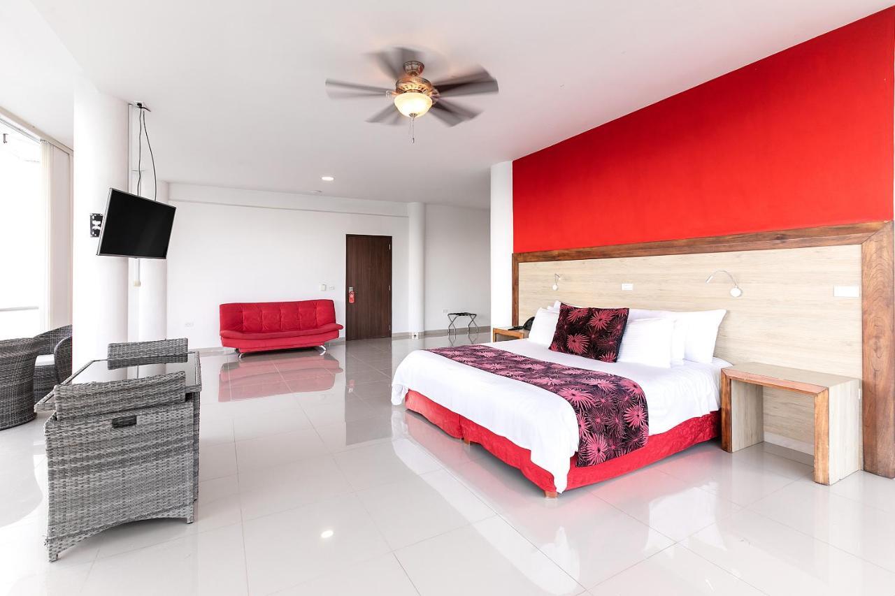 Hotel Los Recuerdos Guatapé エクステリア 写真
